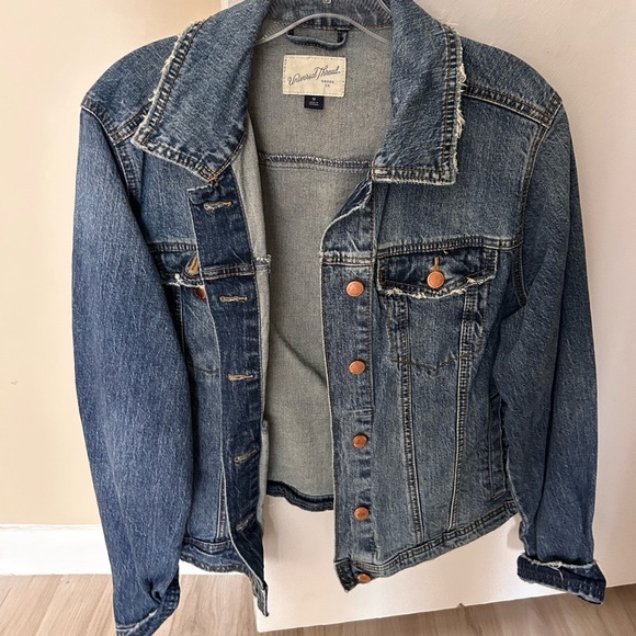 Universal Thread Jackets & Blazers - Universal Thread Denim Jacket